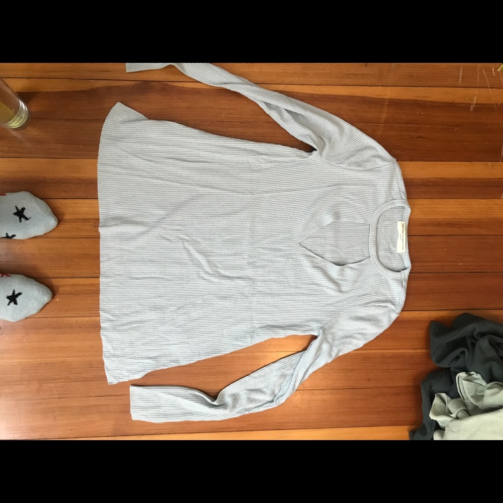 Never worn Urban long sleeve!